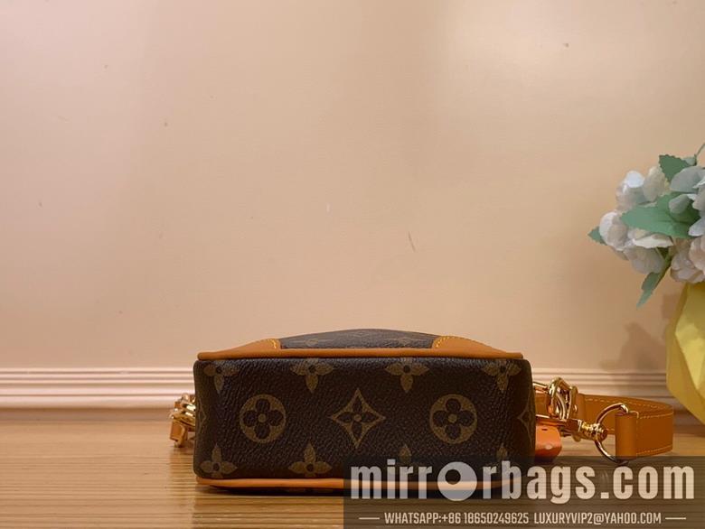 LV Replica Bags Danube m14013 21x6x16cm gf
