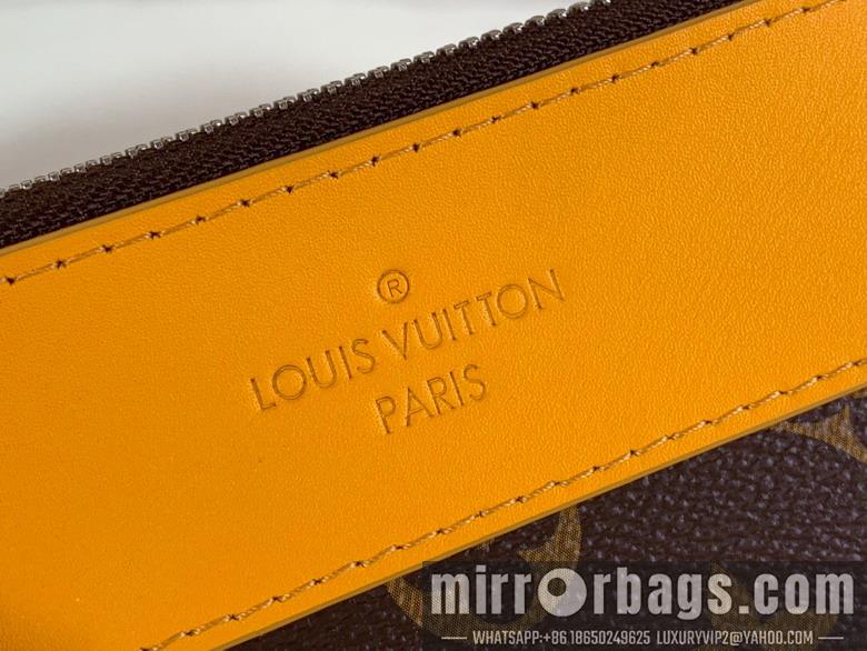 LV Replica Bags Voyage m13198 21x7.5x30cm gf2