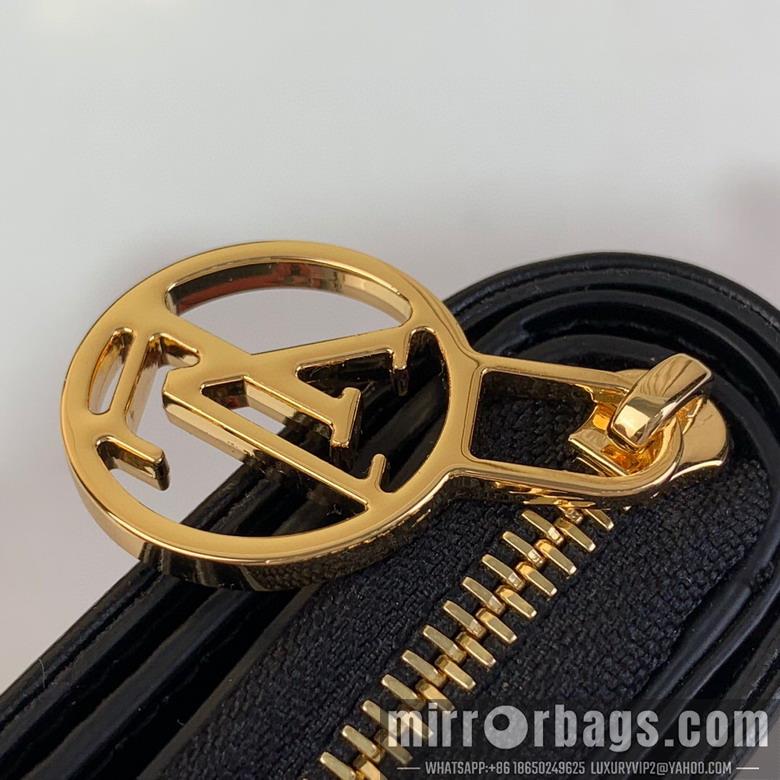 LV Replica Bags Clea m13829 11.5x8.5x2.2cm gf1