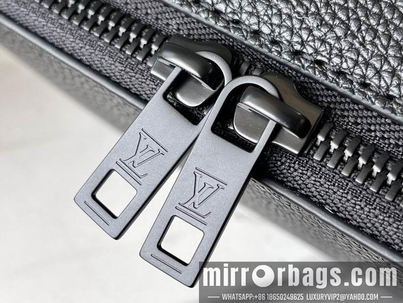 LV Replica Bags Alpha Wearable M59161 18.5x11x6.5cm gf