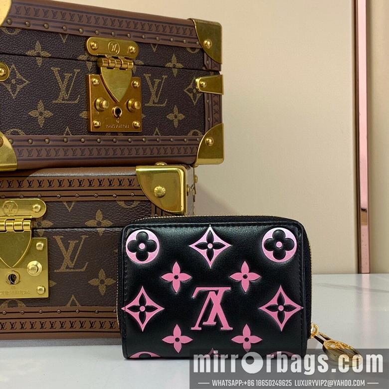 LV Replica Bags Clea m13829 11.5x8.5x2.2cm gf