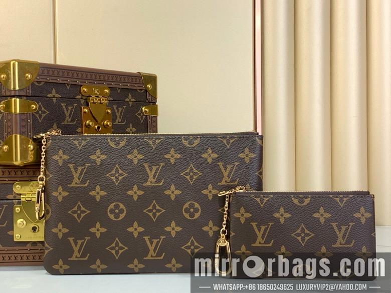 LV Replica Bags Cles m13559 9x1x15cm gf
