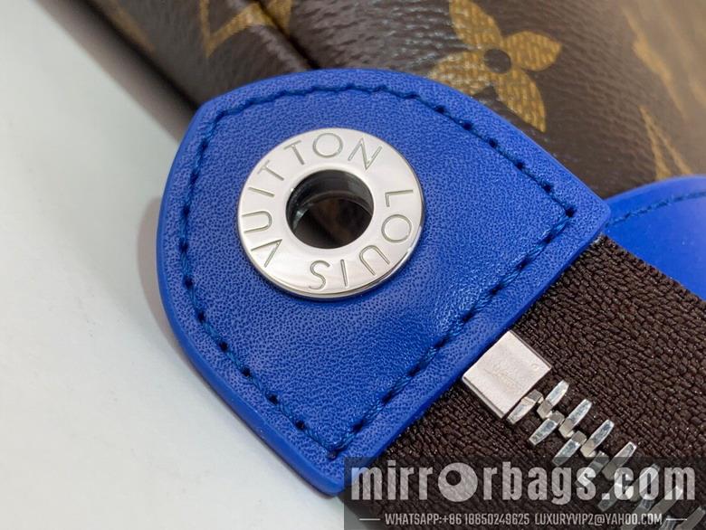 LV Replica Bags Voyage m13198 21x7.5x30cm gf