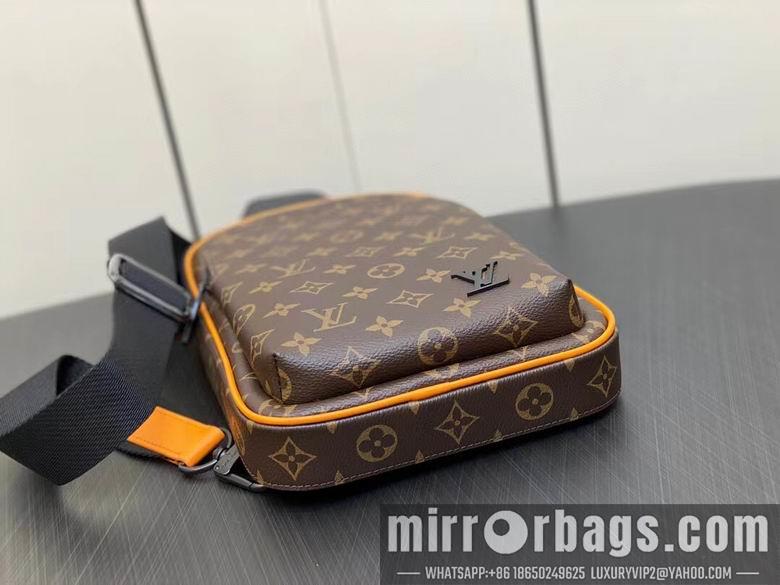 LV Replica Bags Avenue M46718 20x31x7cm gf