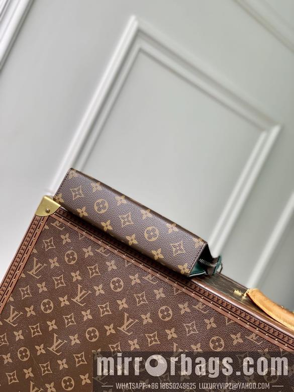 LV Replica Bags Alpha M81124 18.5x11x6.5cm gf2