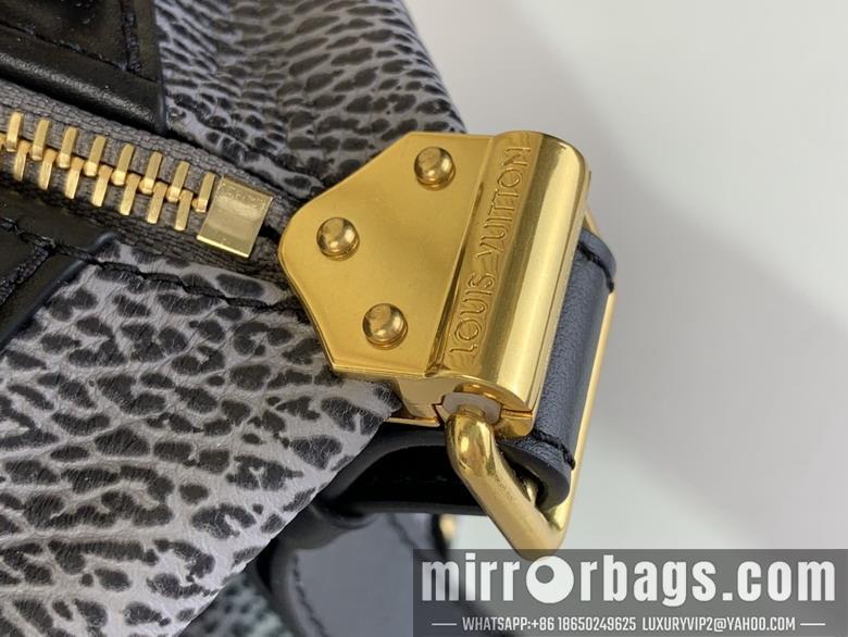 LV Replica Bags Biker M14702 38x15x15cm gf