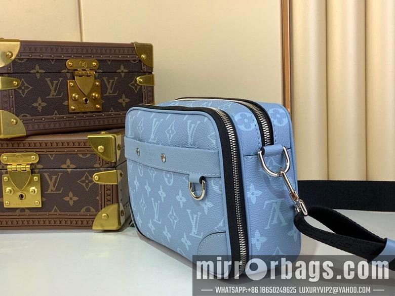 LV Replica Bags Alpha m14073 16x8x24cm gf