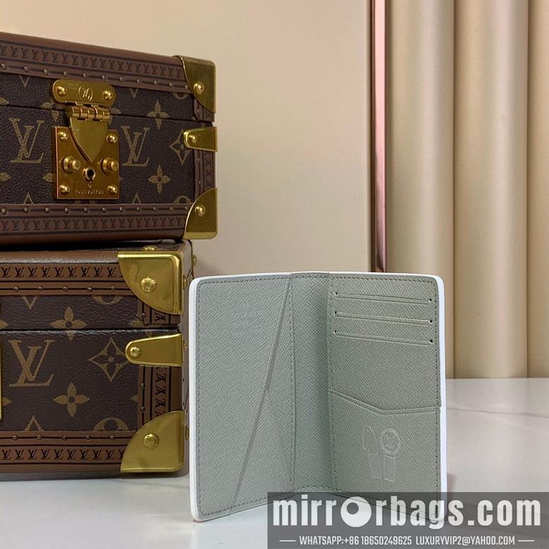 LV Replica Bags M13910 8x11x1cm gf