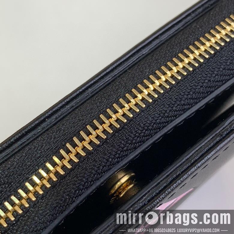 LV Replica Bags Clea m13829 11.5x8.5x2.2cm gf