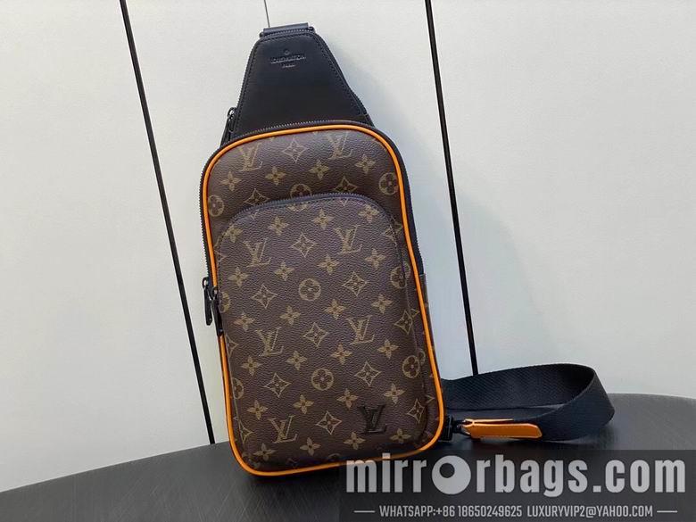 LV Replica Bags Avenue M46718 20x31x7cm gf