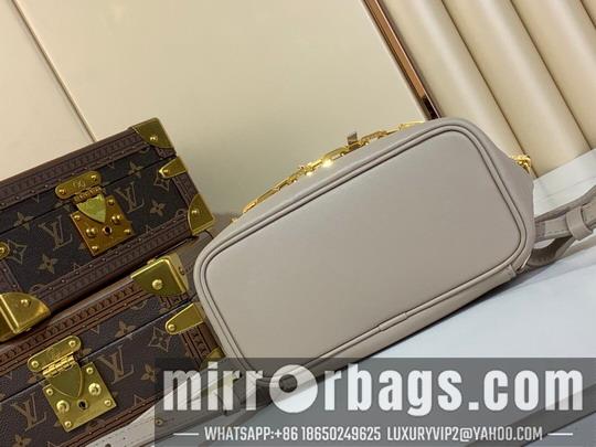 LV Replica Bags Backpack M13358 26x10x21cm gf