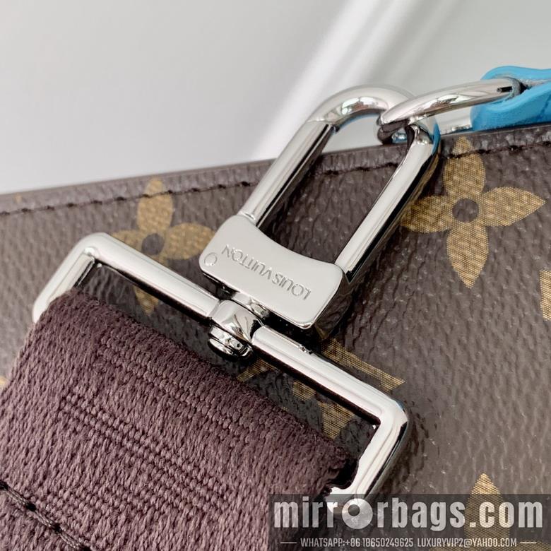 LV Replica Bags Alpha M81124 18.5x11x6.5cm gf