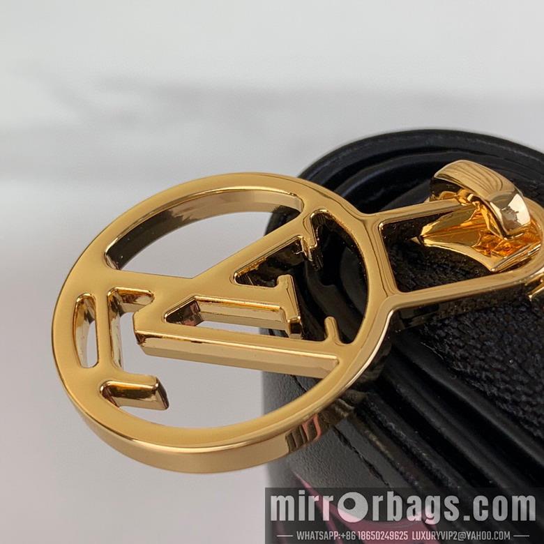 LV Replica Bags Clea m13829 11.5x8.5x2.2cm gf