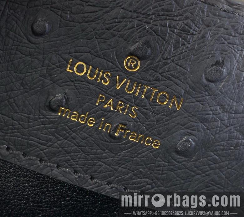 LV Replica Bags Cap m11908 17.3x9x27cm gf3