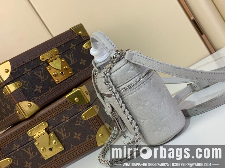 LV Replica Bags Vanity m13593 11.5x6.5x19cm gf
