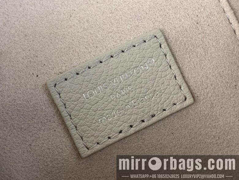 LV Replica Bags Vanity m13593 11.5x6.5x19cm gf