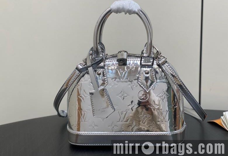 LV Replica Bags Alma M40302 25x19x11cm