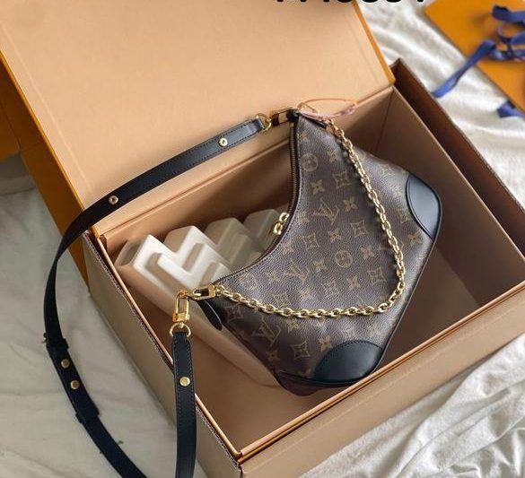LV Replica Bags M45831 29X16X9.55cm  2colour