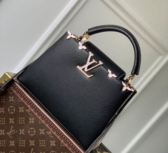 LV Replica Bags Capucines M23263 27x18x9cm