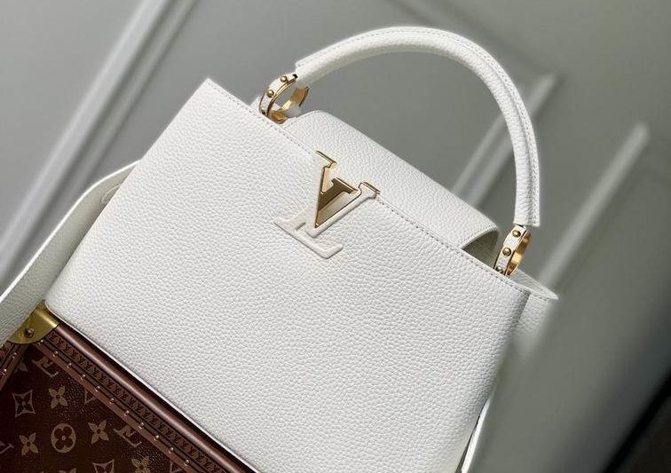 LV Replica Bags Capucines M23456 31.5x20x11cm