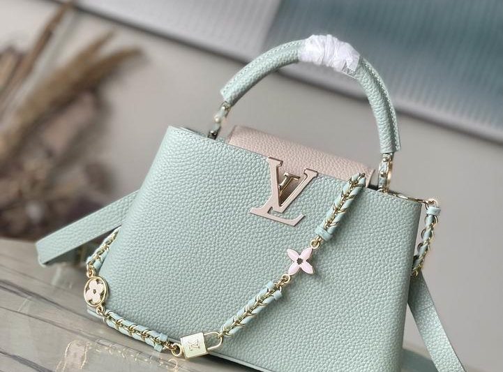 LV Replica Bags Hat M23951 27x18x9cm