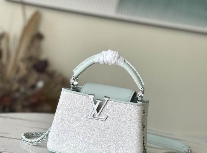 LV Replica Bags Capucines M48865星空21x14x8cm