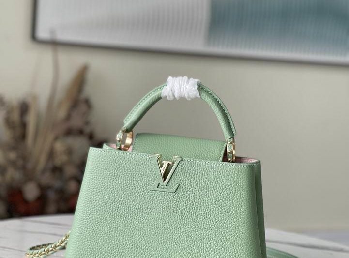 LV Replica Bags Capucines BB M59928 27x18x9cm