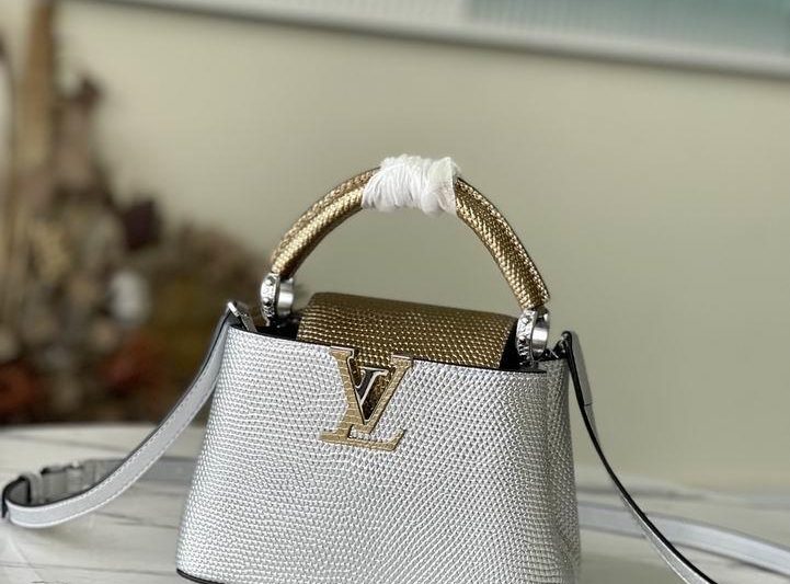 LV Replica Bags mini Capucines M48865  21x14x8cm