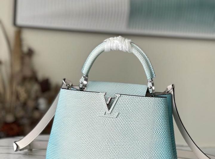LV Replica Bags Capucines M48865渐变浅蓝S27x18x9cm-1
