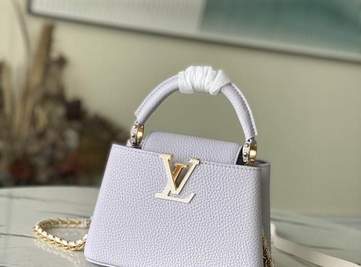 LV Replica Bags Capucines M59512 mini 21x14x8cm