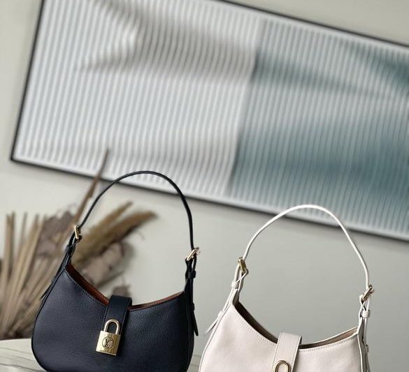 LV Replica Bags Low Key M24611 26x18x7cm