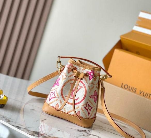 LV Replica Bags M83620 13X16X10cm  2colour