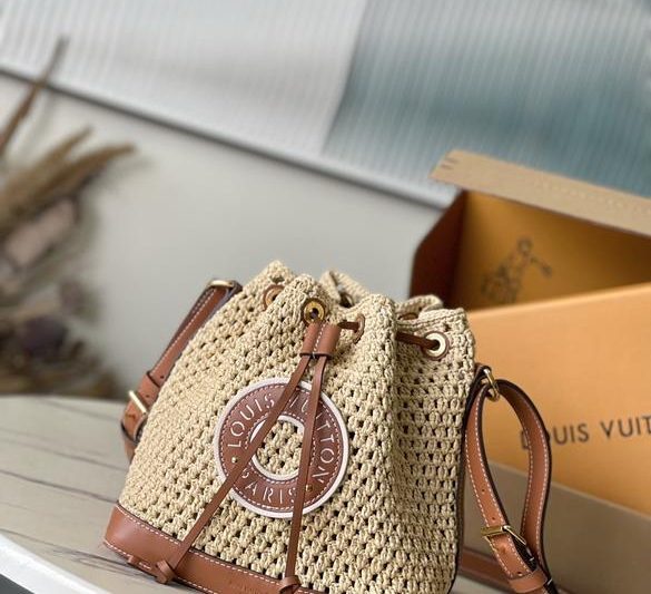 LV Replica Bags Noe M24722 22x24x15cm