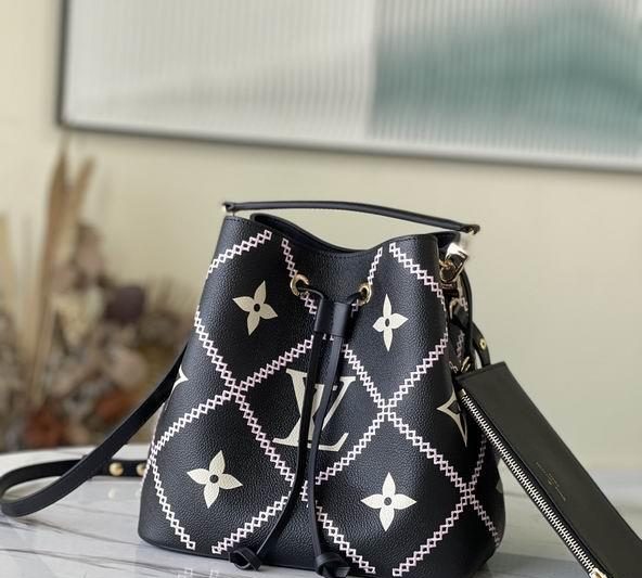 LV Replica Bags Neonoe M16023 26x26x17.5cm