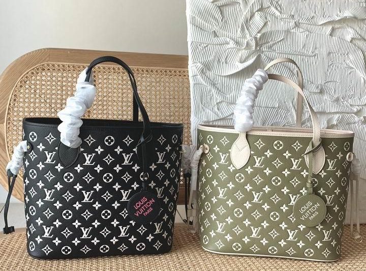 LV Replica Bags Neverfull M46102 31x28x14cm