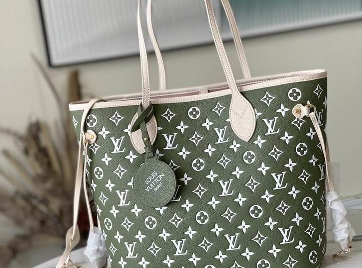 LV Replica Bags Neverfull M46102 M31x28x14cm