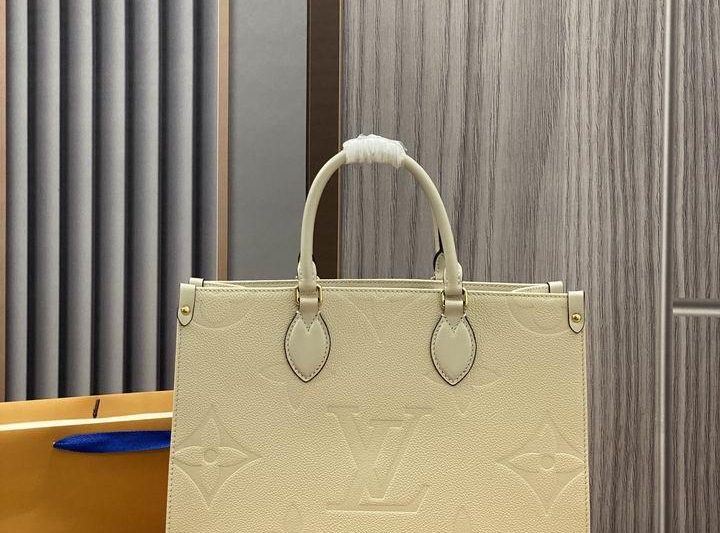 LV Replica Bags OnTheGo M46531 35x27x14cm