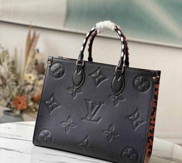 LV Replica Bags Onthego M45595 35x28x15 cm