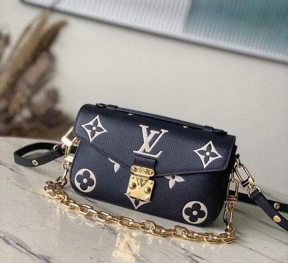 LV Replica Bags Pochette Metis M46596 21.5×13.5x6cm