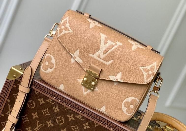 LV Replica Bags Pochette Metis M45773 25x19x7cm