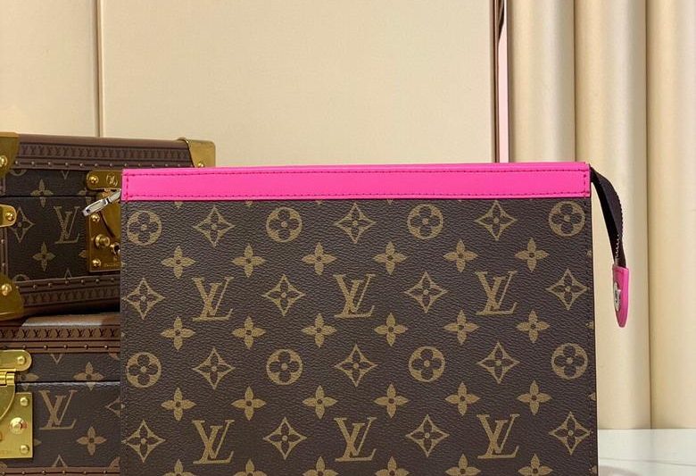 LV Replica Bags Voyage m12817 21x6x27cm4