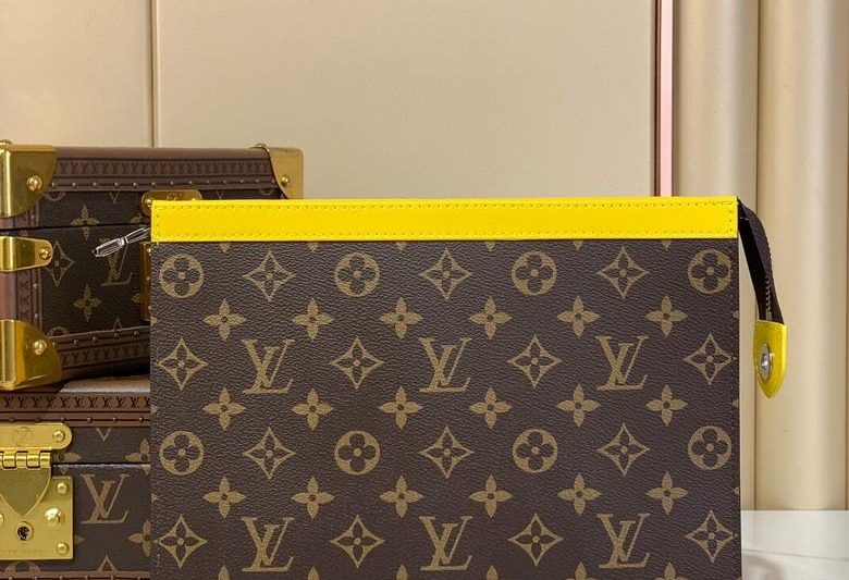 LV Replica Bags Voyage m12817 21x6x27cm