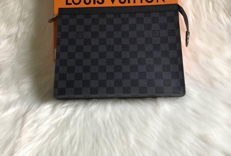 LV Replica Bags Pochette Voyage M41696 27x21x3 cm