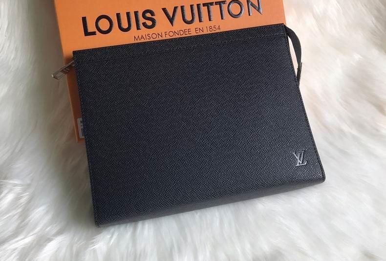 LV Replica Bags Pochette Voyage M30187 27×21 cm
