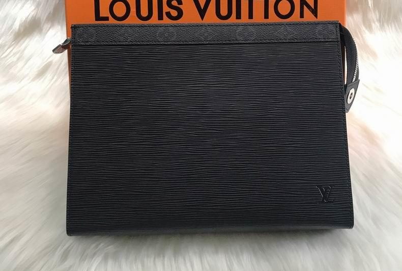 LV Replica Bags Pochette Voyage M67736 27x21x5 cm
