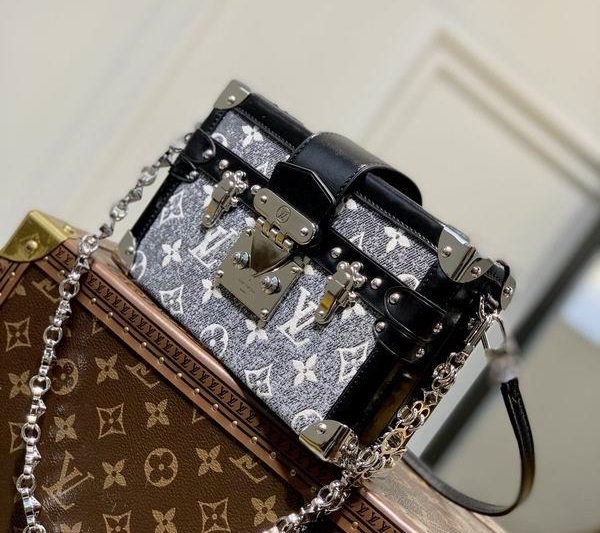 LV Replica Bags Petite Malle M21462 20×12.5x6cm