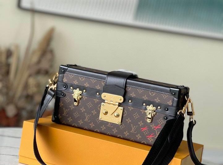 LV Replica Bags Petite Malle M46120亮金27x12x6.5cm