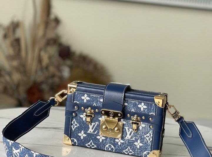 LV Replica Bags Petite Malle M59717 20×12.5x5cm