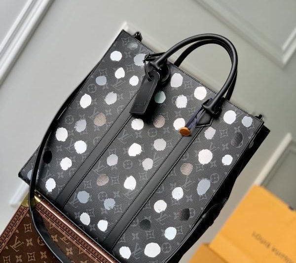LV Replica Bags Sac Plat M46404波点36.5x38x9cm