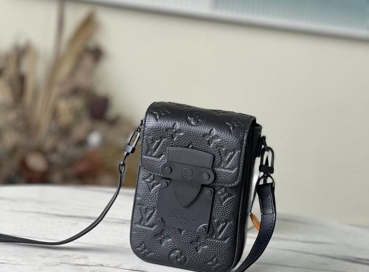 LV Replica Bags S-Lock M81524 全皮12x19x7cm